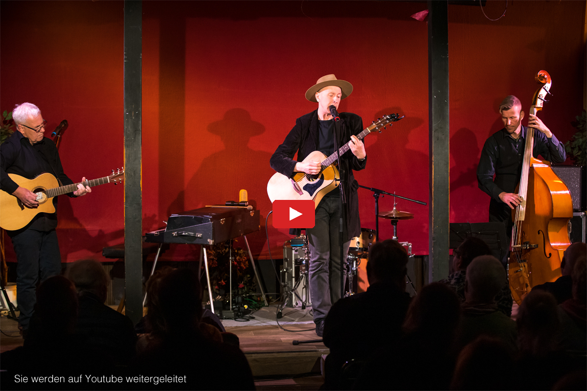 MIRO-im-Trio-in-der-Veranstaltungsscheune-Borthen-bei-Dresden